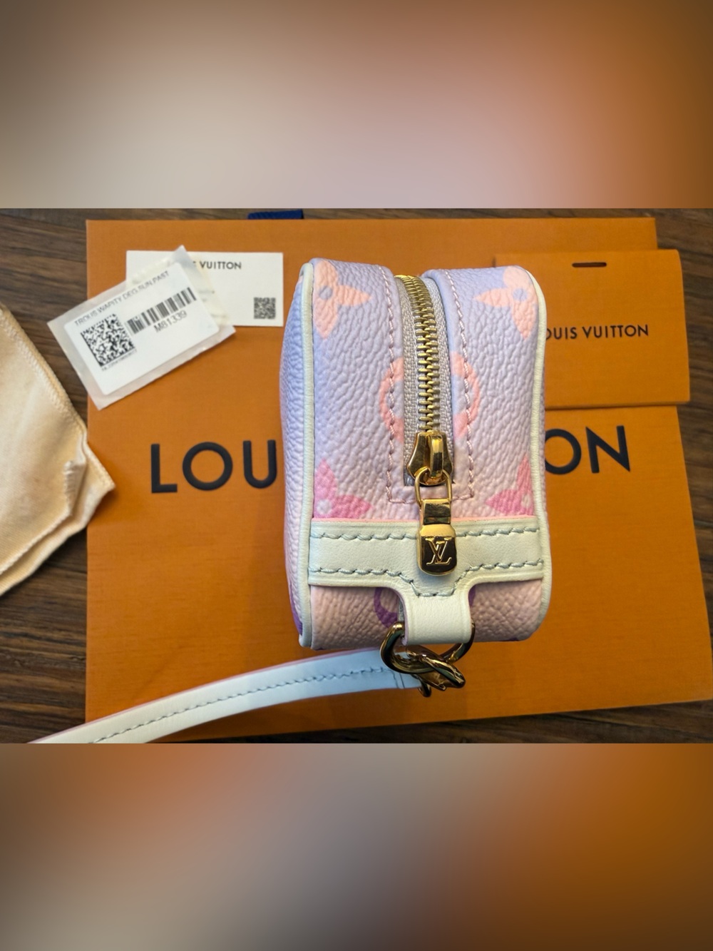 Louis Vuitton Wapity Case M81339 Sunrise Pastel NWT - Picture 4 of 9